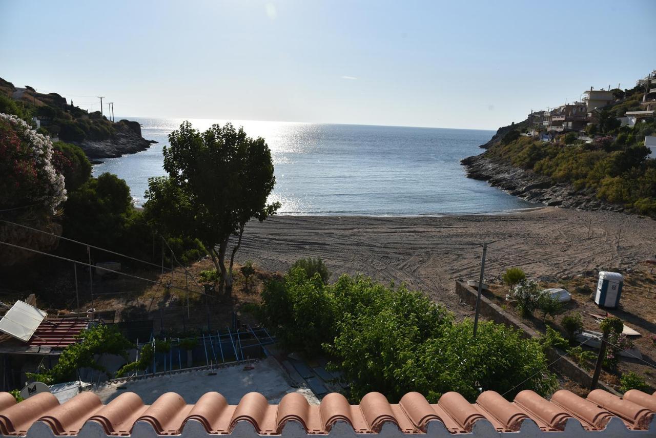 Irene'S Beach Front House Vromopousi Esterno foto