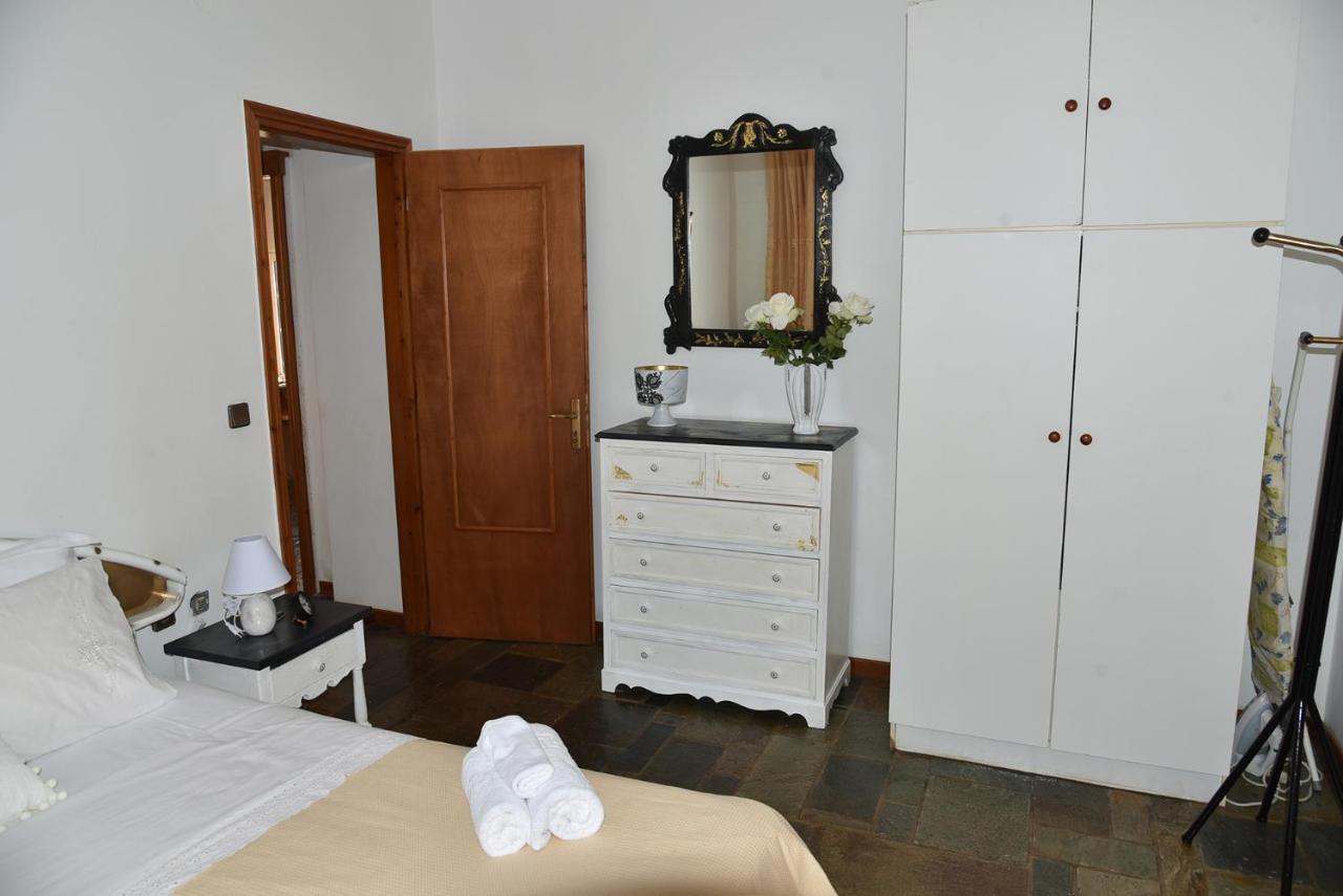 Irene'S Beach Front House Vromopousi Esterno foto
